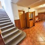 Barborka - Národní Park Krkonoše, Sauna, Bazén, Dětské Hřiště, Gril, 6 Pokojů, Kuchyň, Společenská Místnost S Krbem *