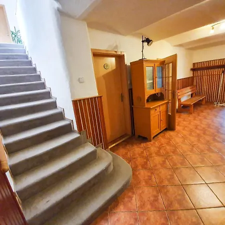 Barborka - Národní Park Krkonoše, Sauna, Bazén, Dětské Hřiště, Gril, 6 Pokojů, Kuchyň, Společenská Místnost S Krbem *