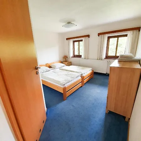 Barborka - Národní Park Krkonoše, Sauna, Bazén, Dětské Hřiště, Gril, 6 Pokojů, Kuchyň, Společenská Místnost S Krbem