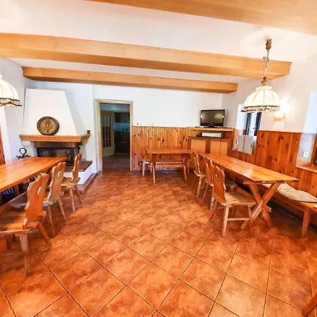 Barborka - Národní Park Krkonoše, Sauna, Bazén, Dětské Hřiště, Gril, 6 Pokojů, Kuchyň, Společenská Místnost S Krbem *