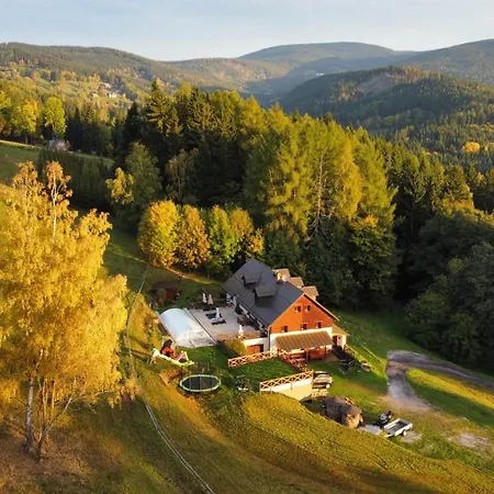 Chalet Barborka - Národní Park Krkonoše, Sauna, Bazén, Dětské Hřiště, Gril, 6 Pokojů, Kuchyň, Společenská Místnost S Krbem